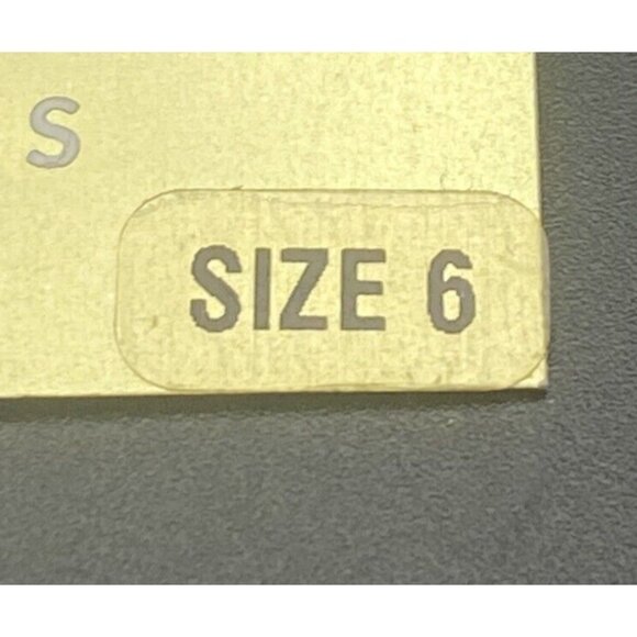 NWT Band Ring 18k Gold Plate Over Brass Essentials Sz 6 Retail $50 Dainty Flower - Picture 5 of 6